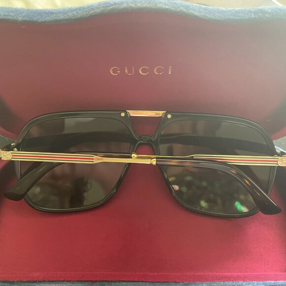 Used Gucci UNISEX Sunglasses - Picture 2 of 11